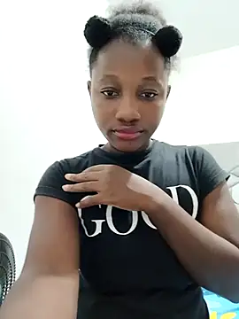 Snapshot of kharoll chatting on March 22, 12:39 am kharoll online show from March 22, 12:39 am