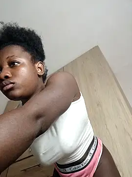 Snapshot of kharoll chatting on September 28, 2:39 am kharoll online show from September 28, 2:39 am