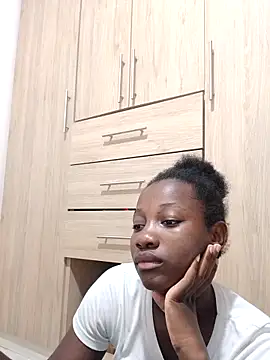 Snapshot of kharoll chatting on October 29, 2:19 pm kharoll online show from October 29, 2:19 pm