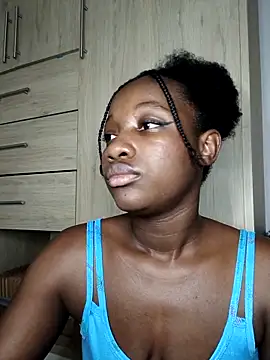 Snapshot of kharoll chatting on November 9, 3:27 am kharoll online show from November 9, 3:27 am