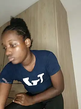 Snapshot of kharoll chatting on November 13, 10:19 pm kharoll online show from November 13, 10:19 pm