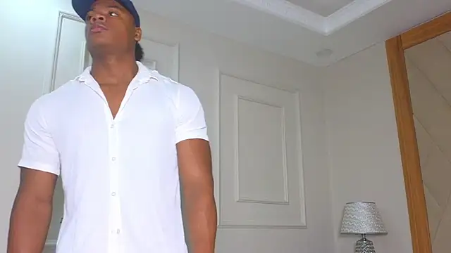 Snapshot of JoshLoganx chatting on December 23, 11:57 am JoshLoganx online show from December 23, 11:57 am