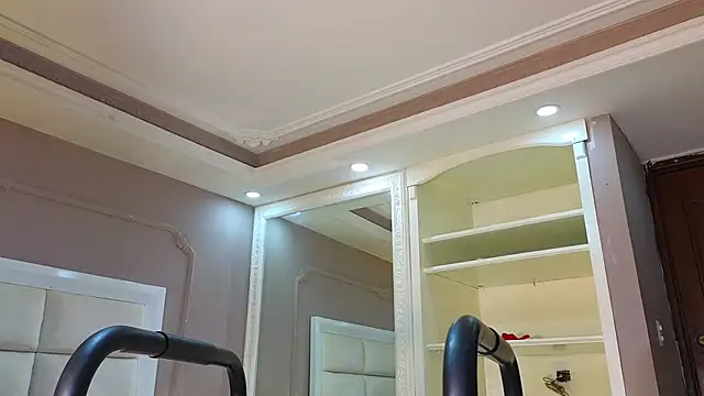 Snapshot of JoshLoganx chatting on January 18, 12:57 am JoshLoganx online show from January 18, 12:57 am