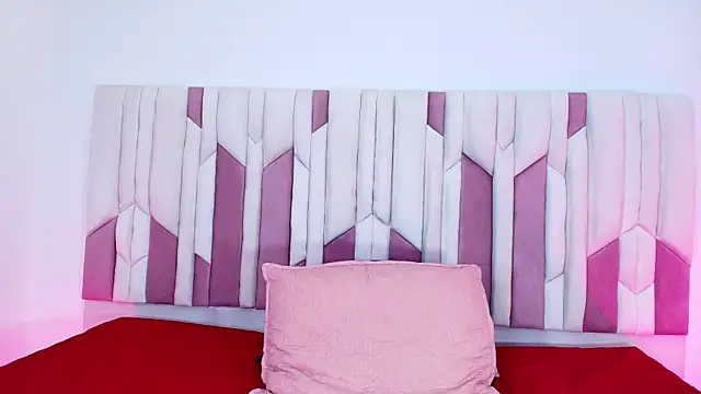 mia stanfort online show from September 22, 7:16 pm