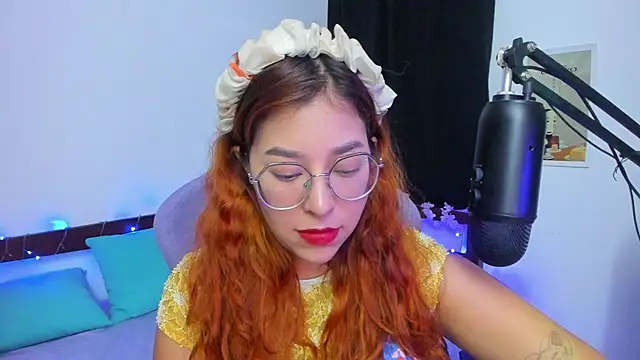  Moon Johnson online show from November 15, 1:36 am