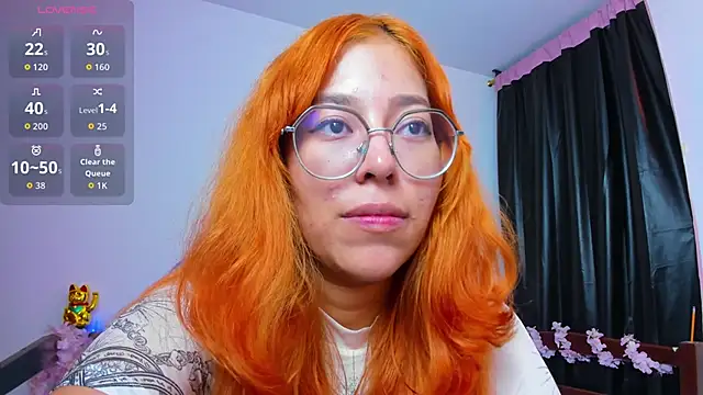 Snapshot of _Moon_Johnson chatting on February 21, 12:11 am Moon Johnson online show from February 21, 12:11 am