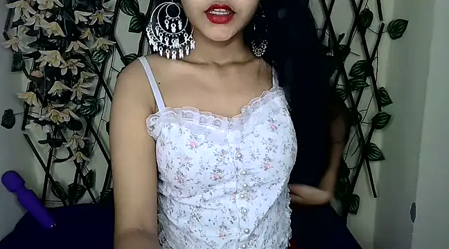 Snapshot of SUZY_FROMUS chatting on February 18, 5:10 pm SUZY FROMUS online show from February 18, 5:10 pm