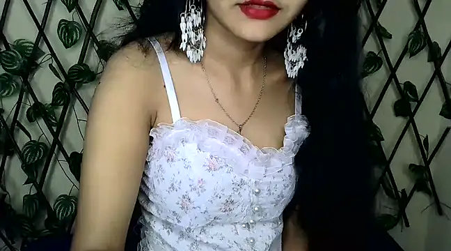 Snapshot of SUZY_FROMUS chatting on March 11, 5:57 pm SUZY FROMUS online show from March 11, 5:57 pm