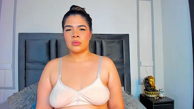 EmmaBecket2 online show from January 7, 3:35 am