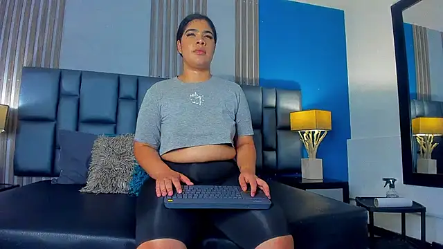 EmmaBecket2 online show from January 15, 10:27 am