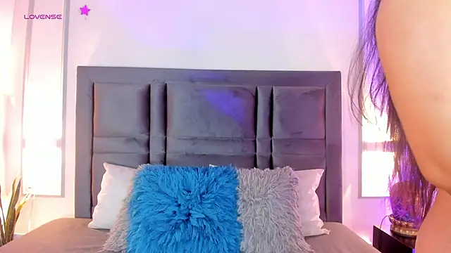 EmmaBecket2 online show from January 30, 3:44 am