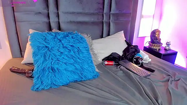 EmmaBecket2 online show from February 18, 9:32 am