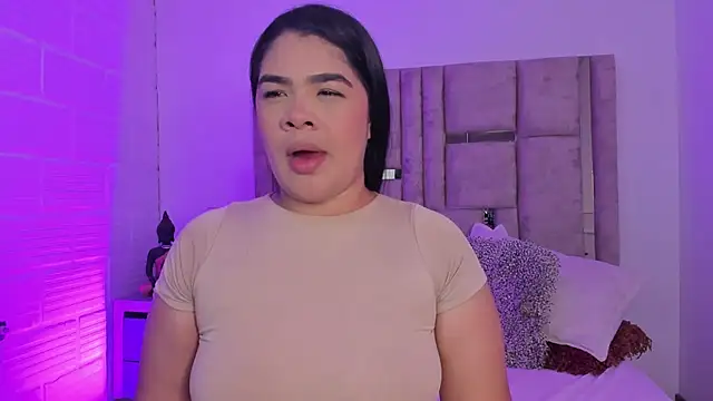 EmmaBecket2 online show from November 13, 3:27 am