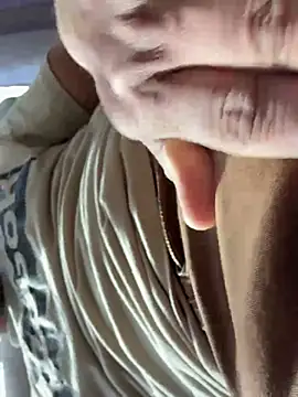 Snapshot of kelin17 chatting on March 15, 3:16 pm kelin17 online show from March 15, 3:16 pm