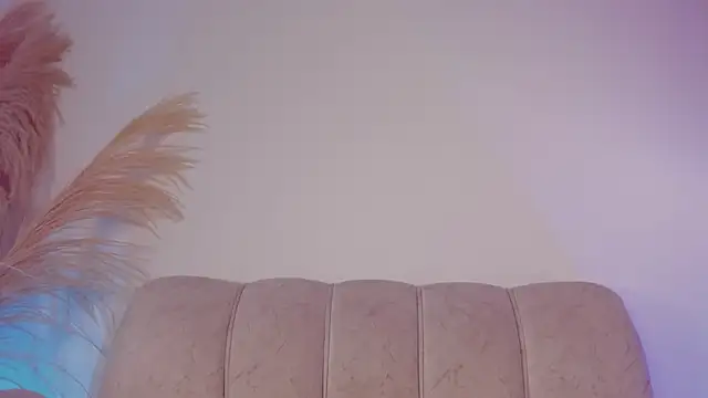 sara gwen online show from October 9, 1:14 am