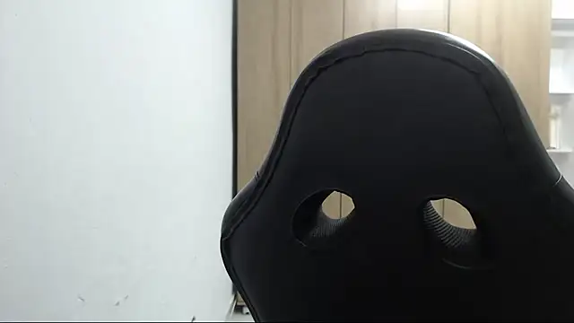 RoxanaLove9 online show from April 22, 2:03 am