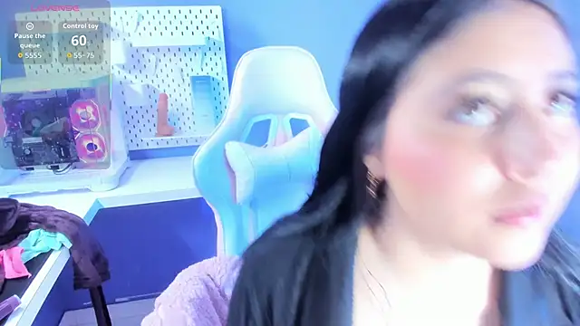 Annie9  online show from October 23, 4:12 am