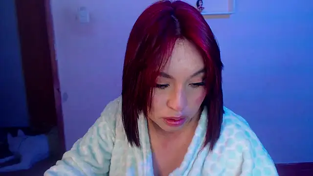 Snapshot of annie3 chatting on December 20, 5:14 am annie3 online show from December 20, 5:14 am