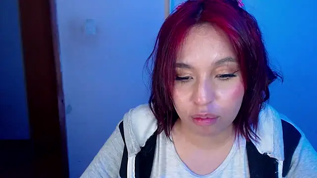 Snapshot of annie3 chatting on December 25, 5:26 am annie3 online show from December 25, 5:26 am