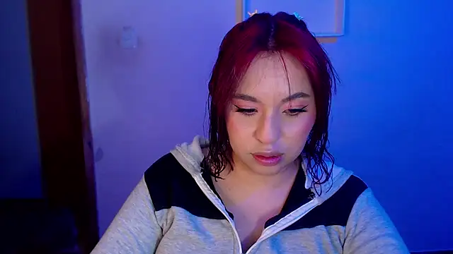 Snapshot of annie3 chatting on December 27, 2:36 am annie3 online show from December 27, 2:36 am