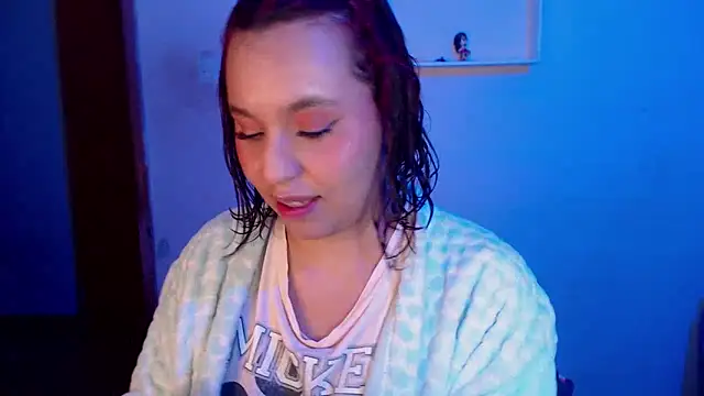 Snapshot of annie3 chatting on January 7, 4:39 am annie3 online show from January 7, 4:39 am