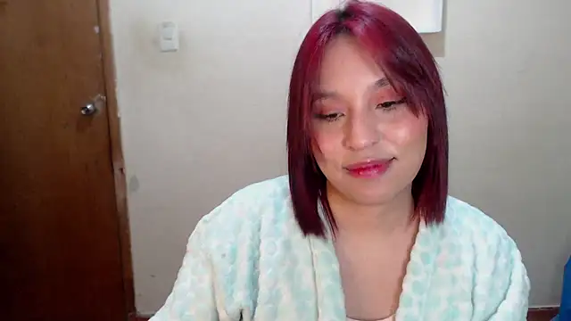 Snapshot of annie3 chatting on January 10, 2:35 am annie3 online show from January 10, 2:35 am