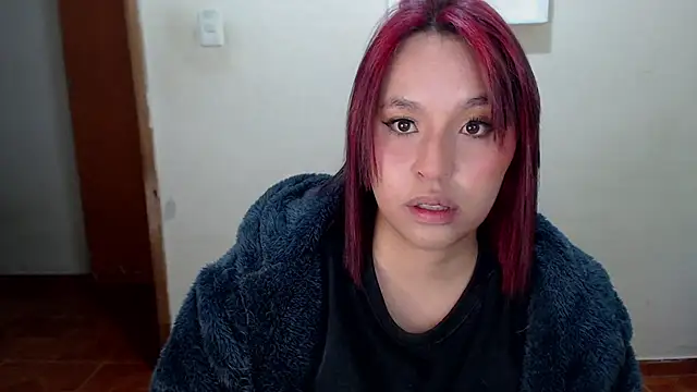 Snapshot of annie3 chatting on January 13, 2:50 am annie3 online show from January 13, 2:50 am
