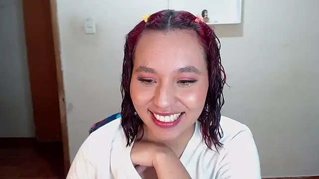Snapshot of annie3 chatting on January 17, 3:45 am annie3 online show from January 17, 3:45 am