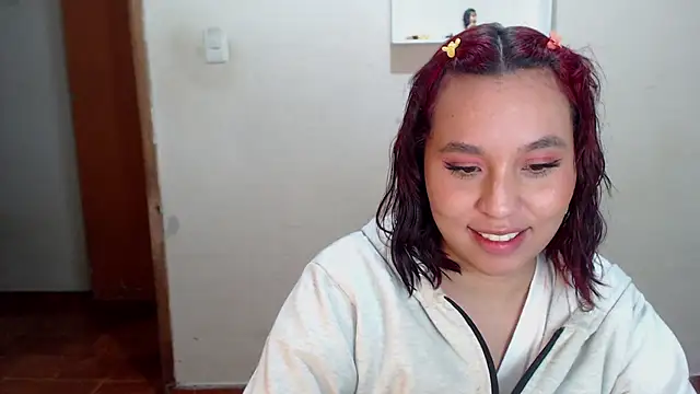 Snapshot of annie3 chatting on January 17, 6:47 am annie3 online show from January 17, 6:47 am