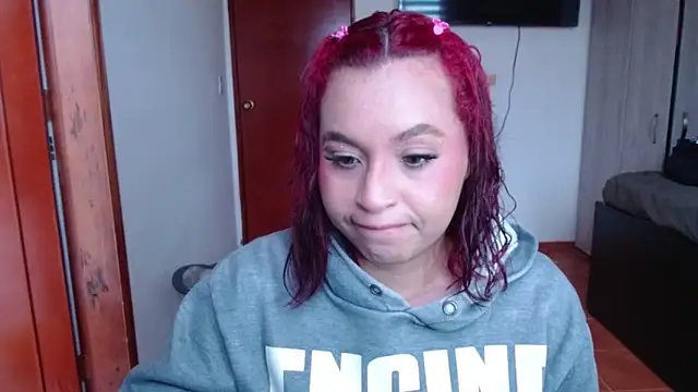 Snapshot of annie3 chatting on February 17, 4:37 pm annie3 online show from February 17, 4:37 pm