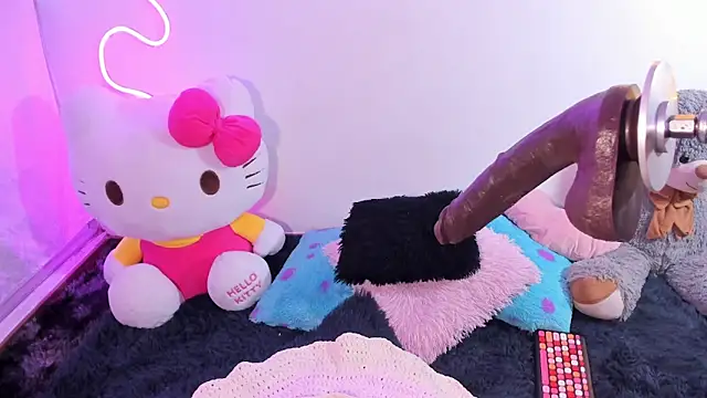 Snapshot of Isa_belaa chatting on April 8, 1:00 pm Isa belaa online show from April 8, 1:00 pm