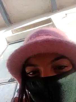 Snapshot of MUSKAN1190 chatting on December 15, 2:52 am MUSKAN1190 online show from December 15, 2:52 am