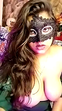 Hottyalia online show from December 12, 6:14 am