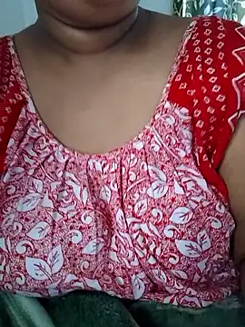 Hottyalia online show from January 10, 8:49 am