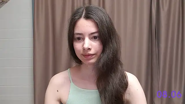 Snapshot of sweet_sweet_angel chatting on June 8, 8:37 am sweet sweet angel online show from June 8, 8:37 am