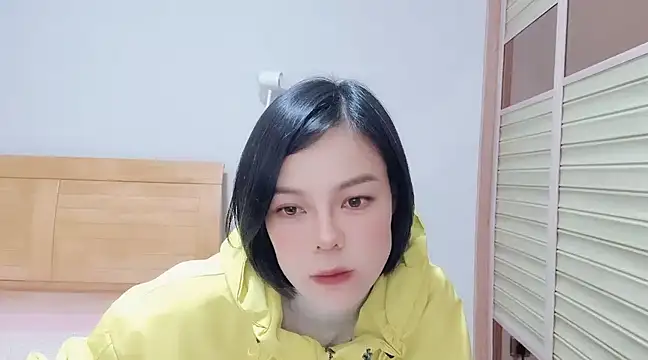 Snapshot of Linda-LL chatting on January 5, 3:34 pm Linda-LL online show from January 5, 3:34 pm