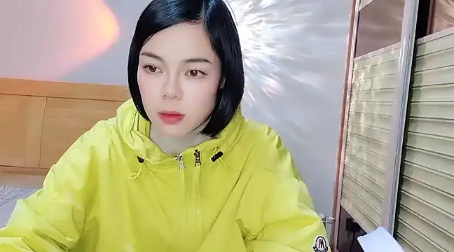 Snapshot of Linda-LL chatting on January 25, 11:55 am Linda-LL online show from January 25, 11:55 am