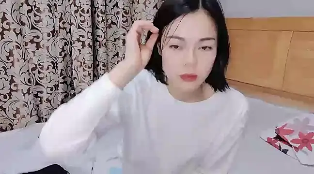 Snapshot of Linda-LL chatting on February 19, 11:49 am Linda-LL online show from February 19, 11:49 am