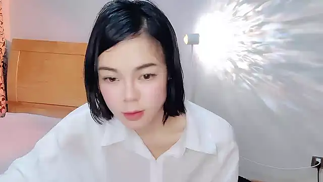 Snapshot of Linda-LL chatting on February 21, 3:43 pm Linda-LL online show from February 21, 3:43 pm