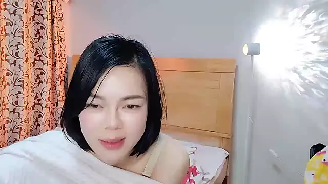 Snapshot of Linda-LL chatting on February 22, 9:56 am Linda-LL online show from February 22, 9:56 am