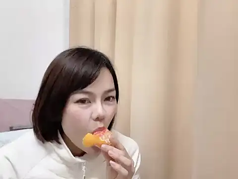 Linda-LL online show from December 5, 12:58 pm