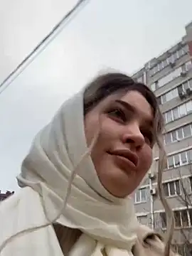 KikiWatson online show from December 28, 8:05 am