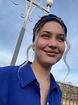 KikiWatson online show from March 16, 5:03 am