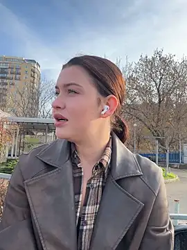 KikiWatson online show from November 21, 6:56 am