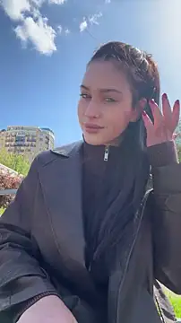 KikiWatson online show from April 23, 6:58 am