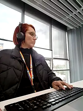 your red rose  online show from January 30, 2:58 pm