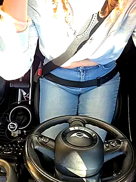 Snapshot of thatonespicychick chatting on November 4, 3:44 pm thatonespicychick online show from November 4, 3:44 pm