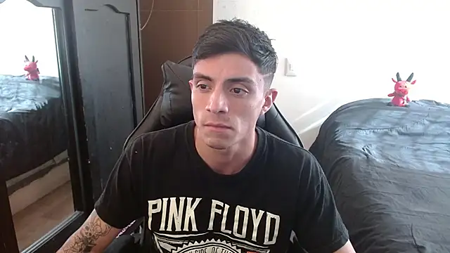 kv   xxx  online show from September 15, 8:20 pm