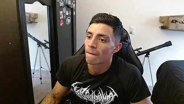 kv   xxx  online show from April 16, 7:14 pm