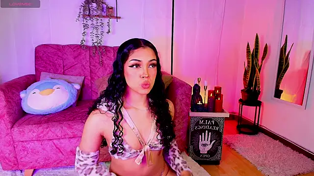 Sara Jhonson online show from April 13, 10:48 pm